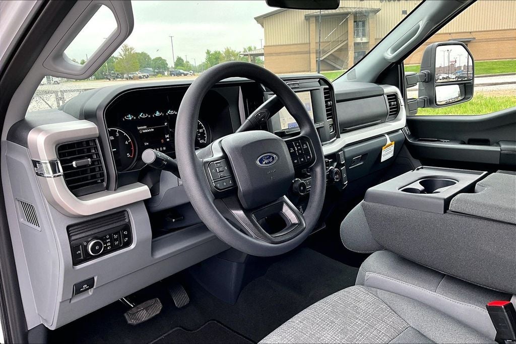 2026 Ford F-350SD XLT DRW