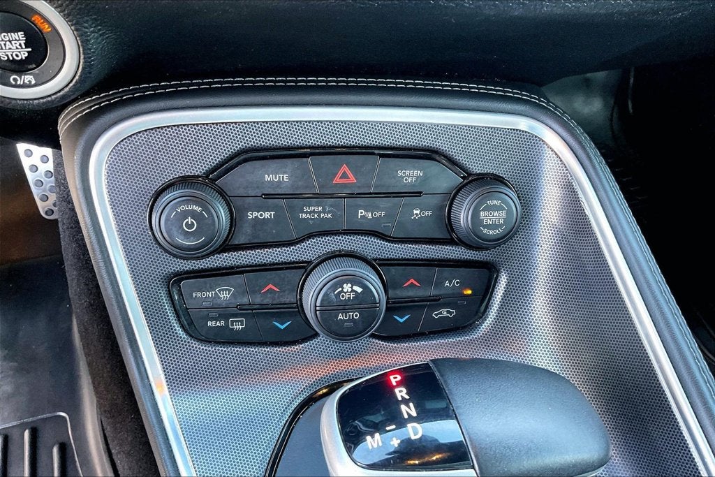 2017 Dodge Challenger SXT