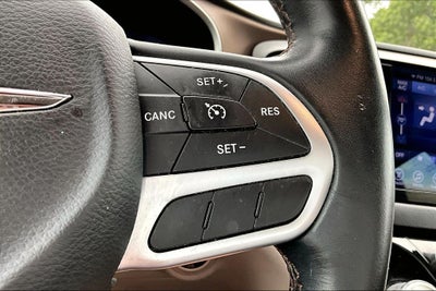 2017 Chrysler Pacifica Touring L