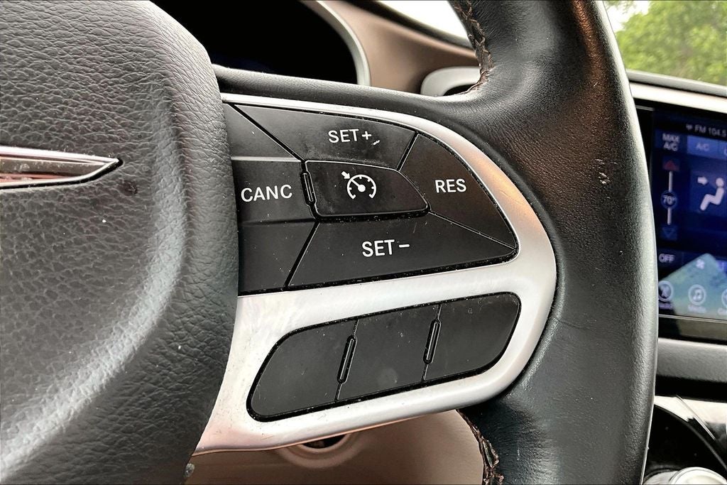 2017 Chrysler Pacifica Touring L