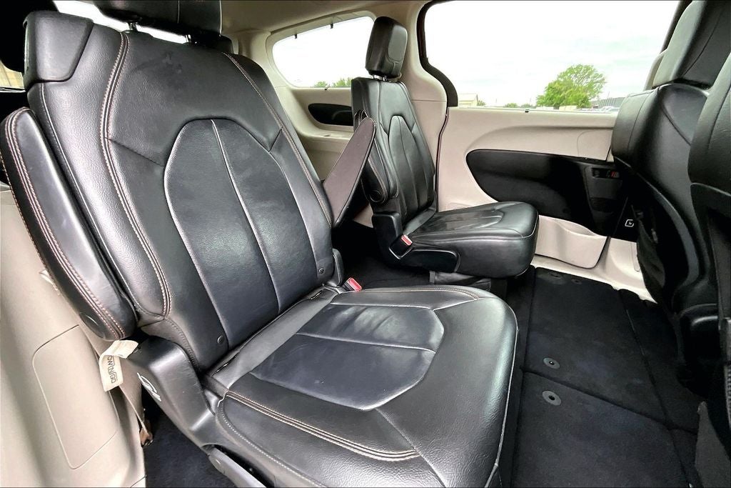 2017 Chrysler Pacifica Touring L
