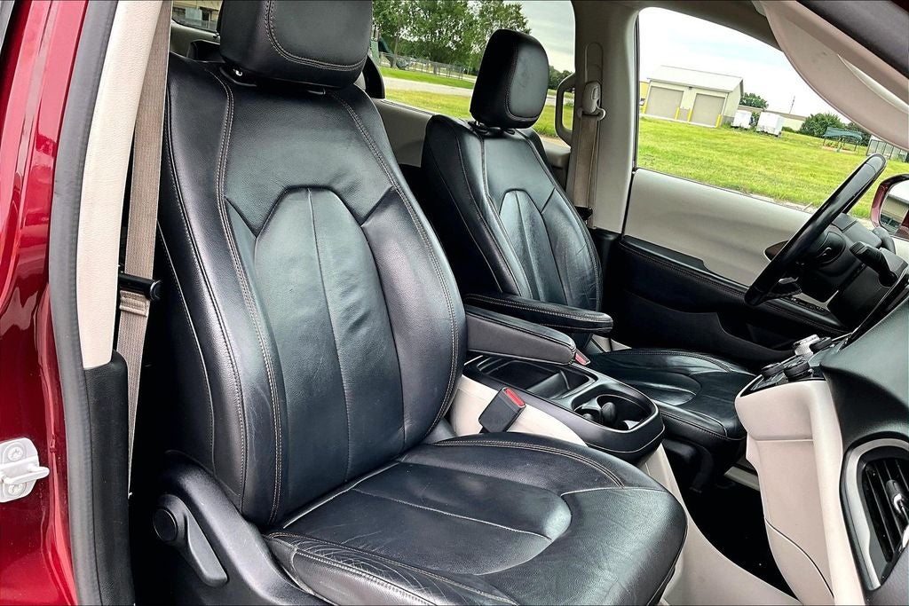 2017 Chrysler Pacifica Touring L