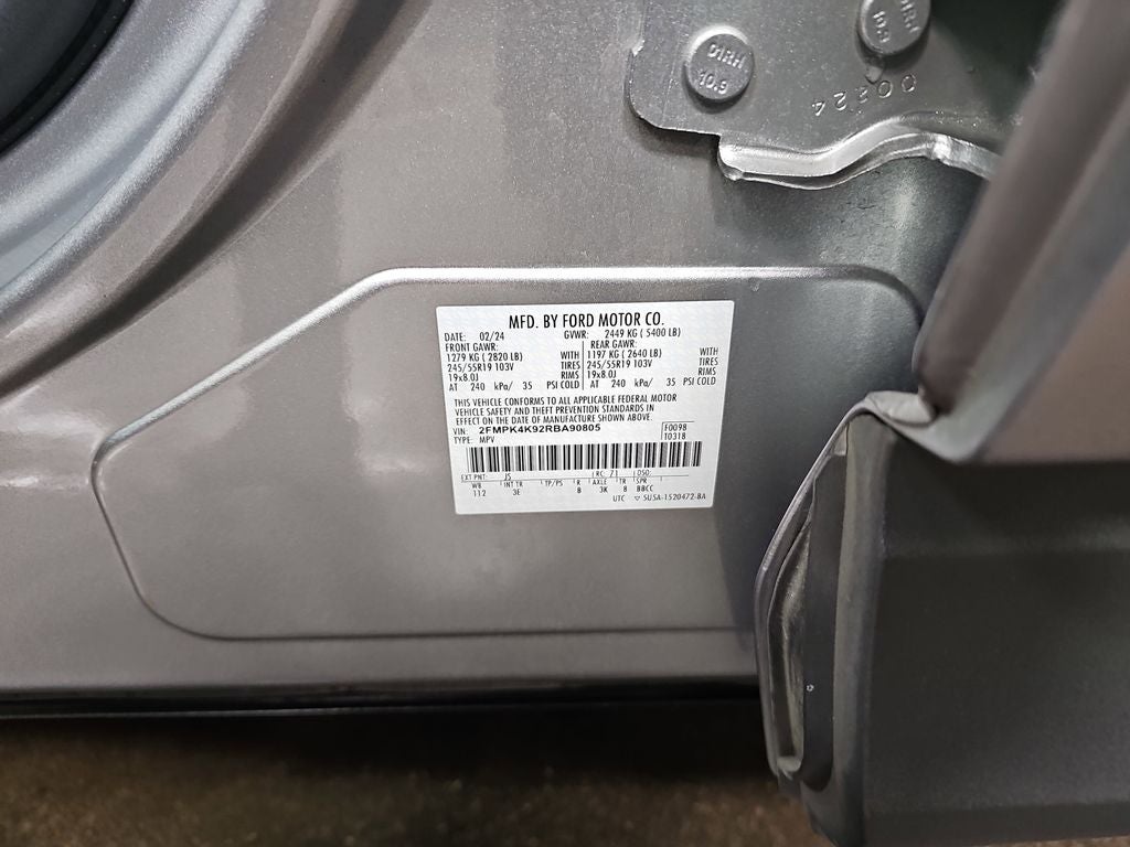 2024 Ford Edge Titanium