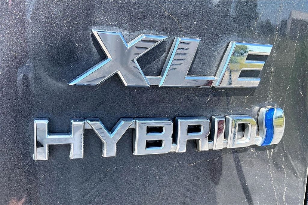 2024 Toyota RAV4 Hybrid XLE Premium