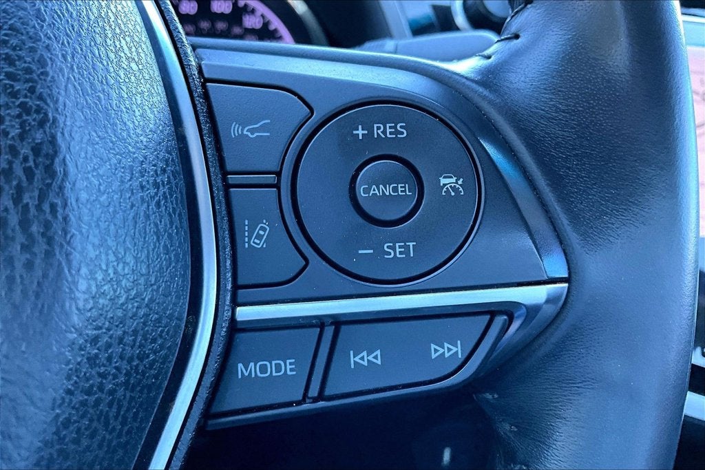 2018 Toyota Camry Hybrid XLE