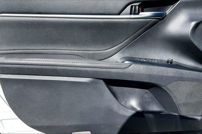 2018 Toyota Camry Hybrid XLE