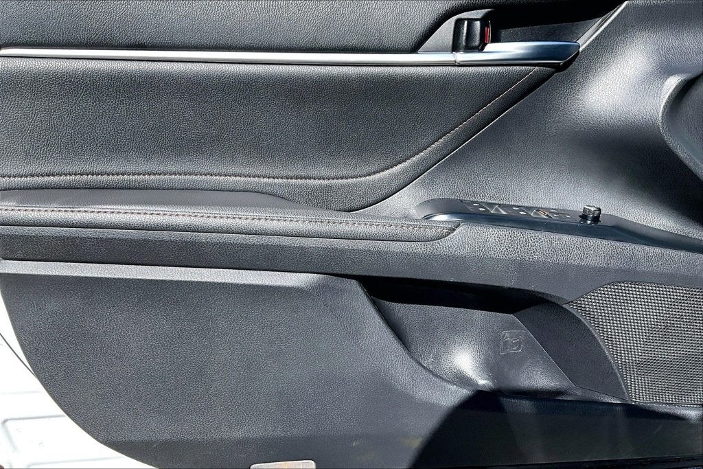 2018 Toyota Camry Hybrid XLE