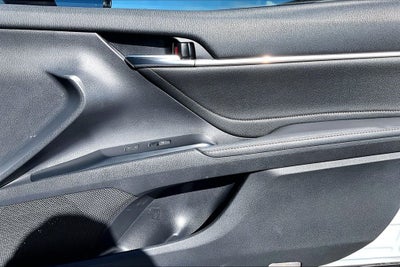 2018 Toyota Camry Hybrid XLE