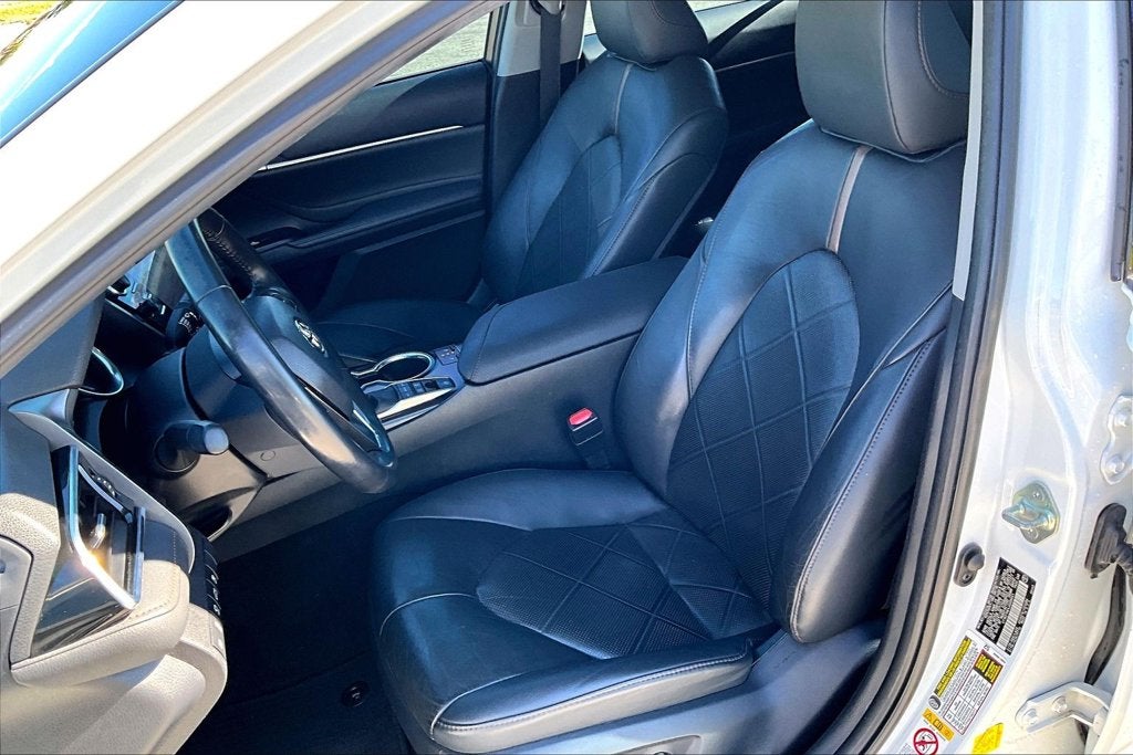 2018 Toyota Camry Hybrid XLE
