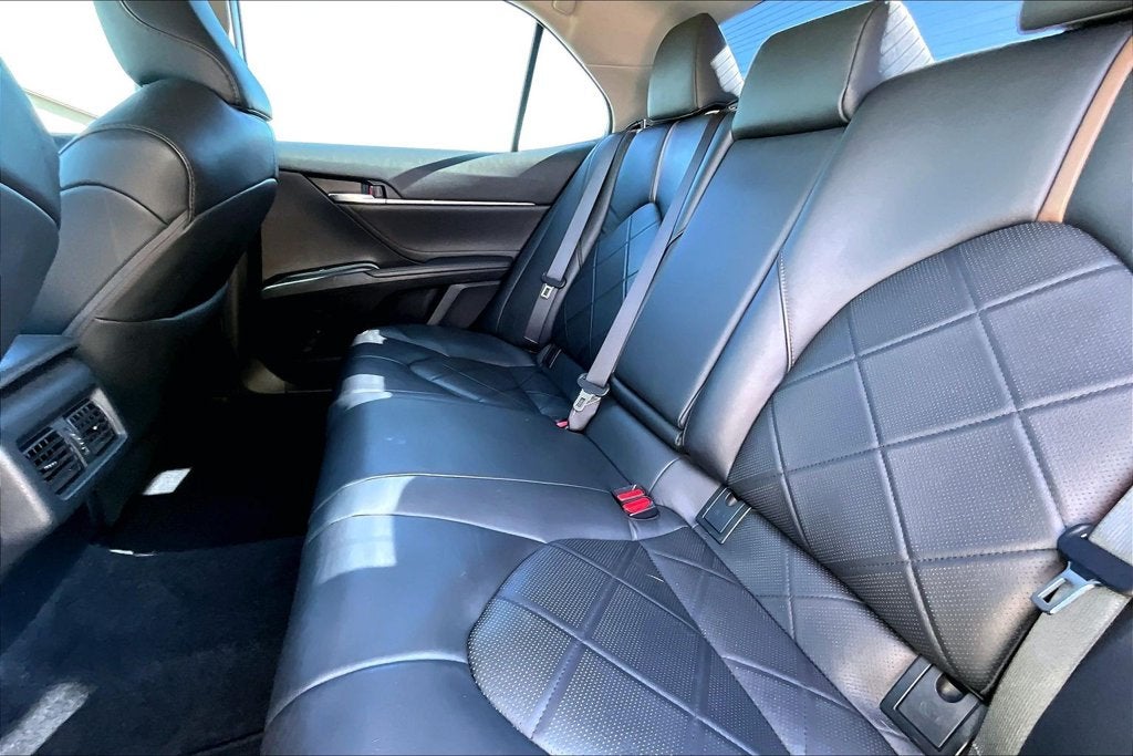 2018 Toyota Camry Hybrid XLE