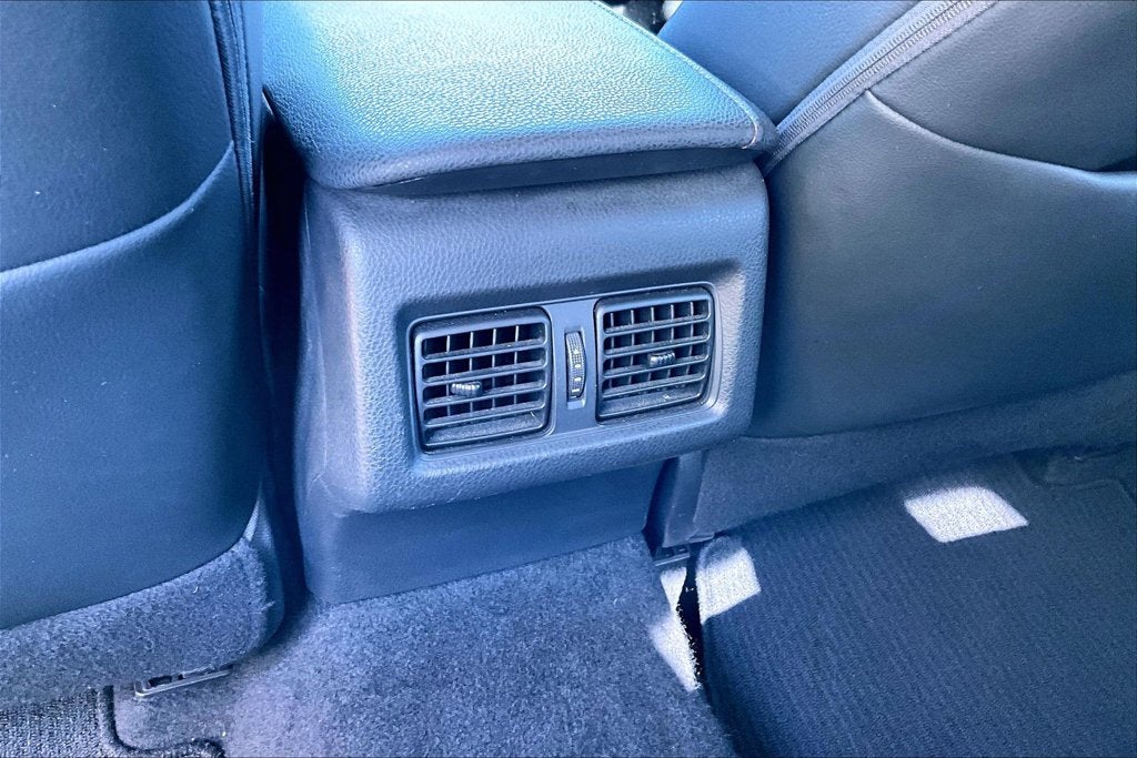 2018 Toyota Camry Hybrid XLE