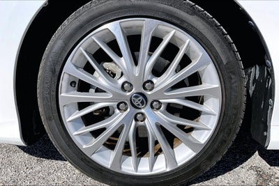 2018 Toyota Camry Hybrid XLE