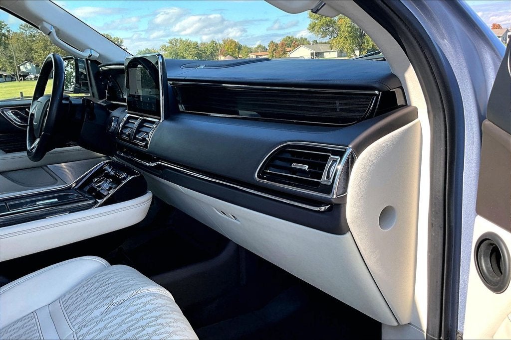 2021 Lincoln Navigator Black Label