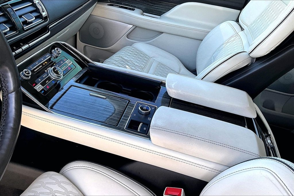 2021 Lincoln Navigator Black Label