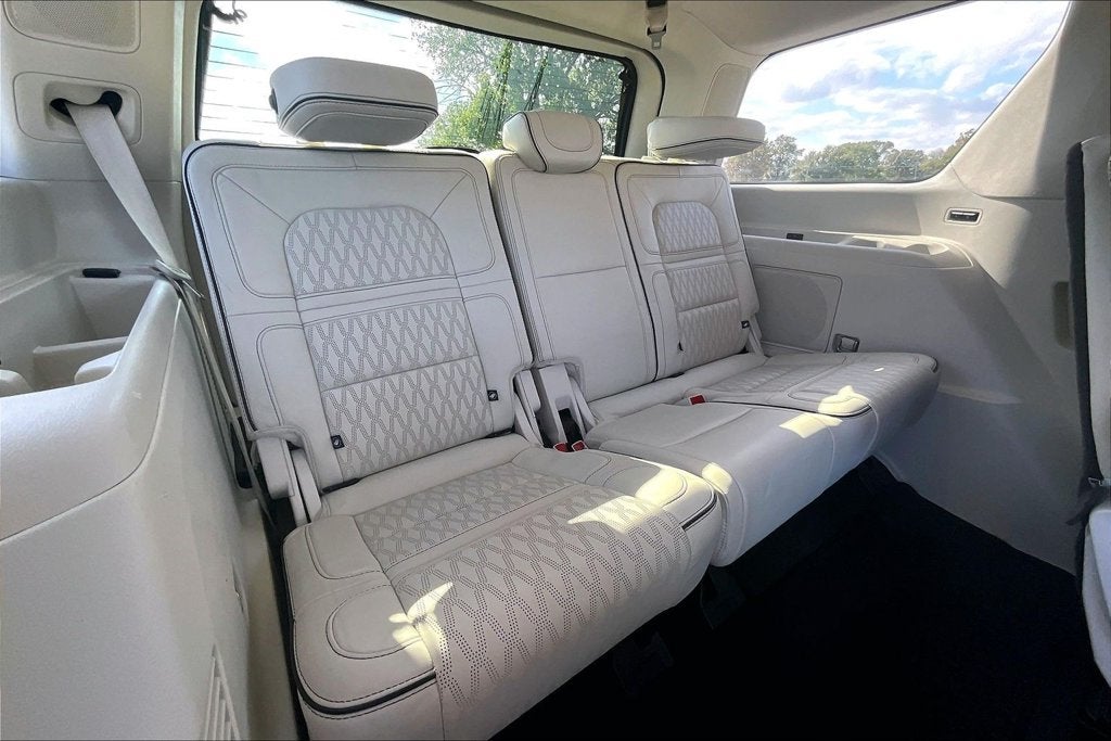 2021 Lincoln Navigator Black Label