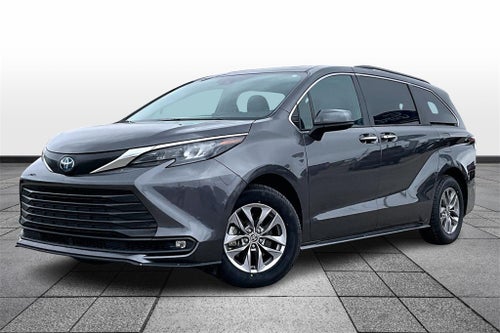 2025 Toyota Sienna XLE 7 Passenger