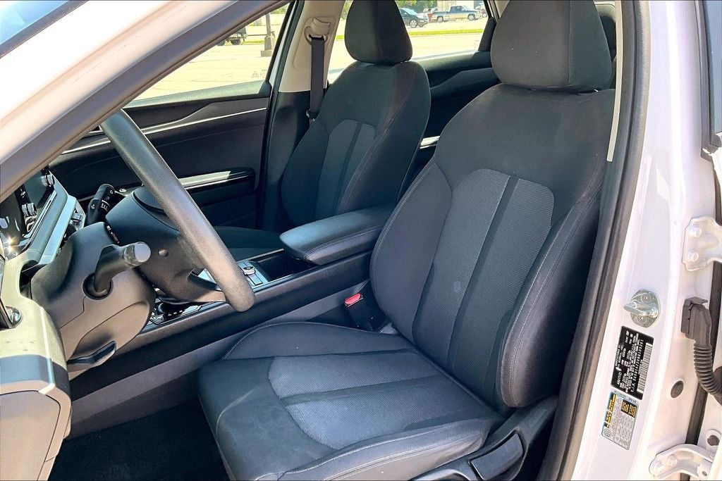 2022 Kia K5 LXS
