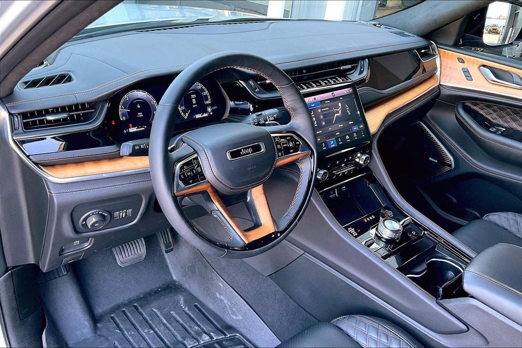 2025 Jeep Grand Cherokee L Summit