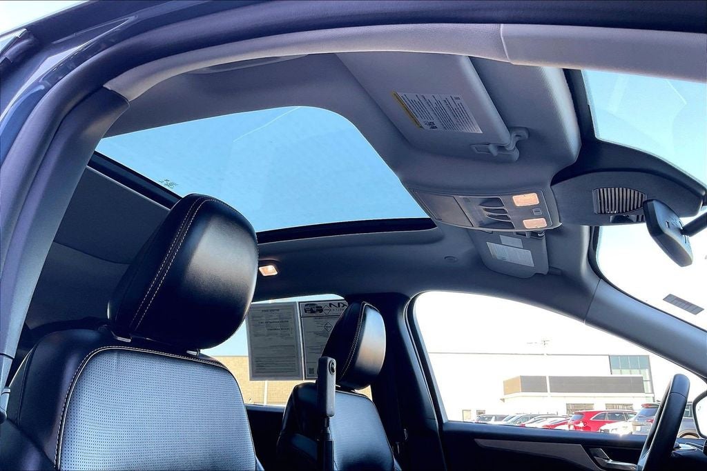 2025 Ford Escape Platinum