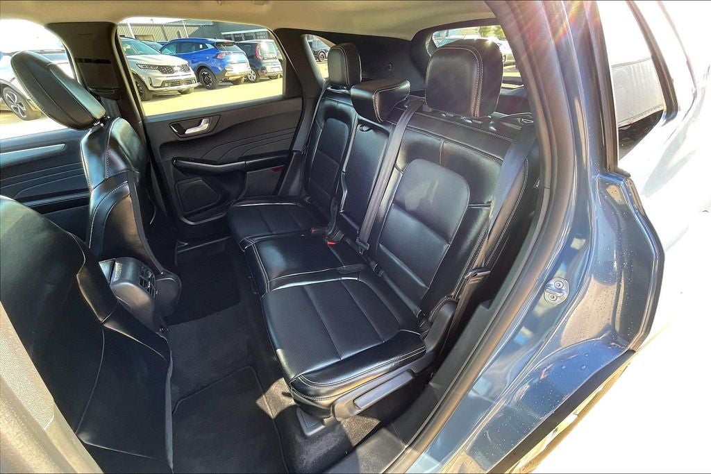 2025 Ford Escape Platinum