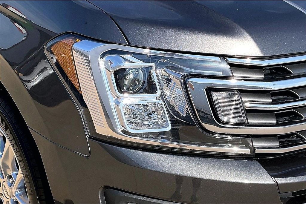 2021 Ford Expedition Max XLT