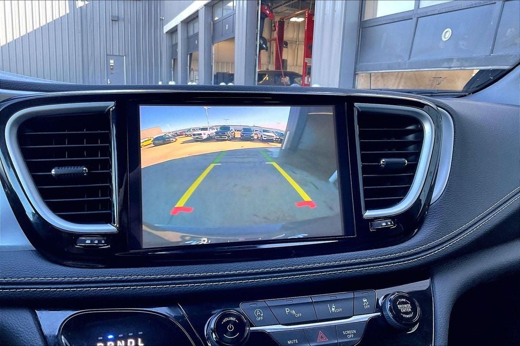 2025 Chrysler Pacifica Limited