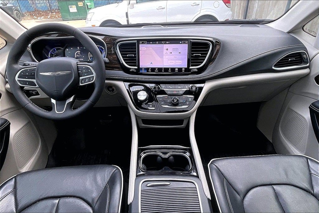 2023 Chrysler Pacifica Hybrid Limited