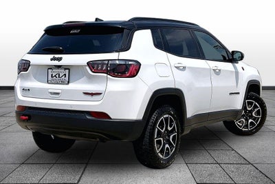2025 Jeep Compass Trailhawk