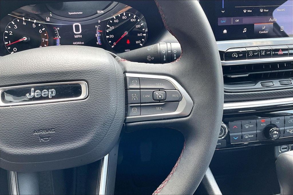 2025 Jeep Compass Trailhawk