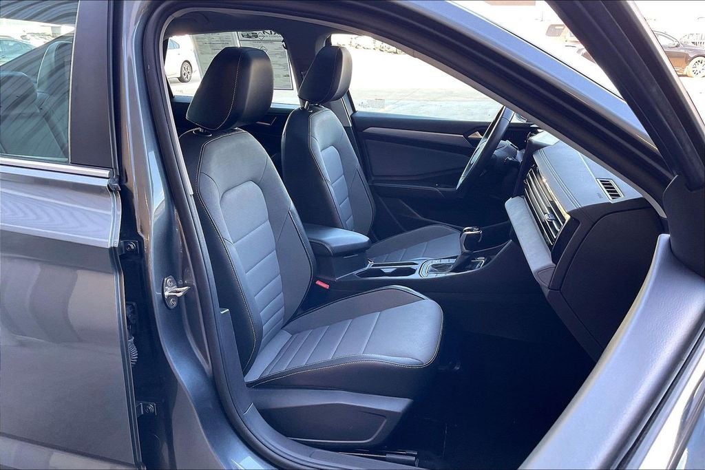 2025 Volkswagen Jetta 1.5T SE