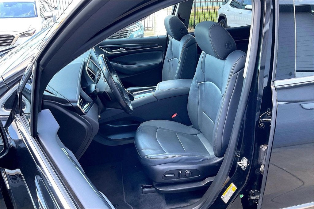 2020 Buick Enclave Essence