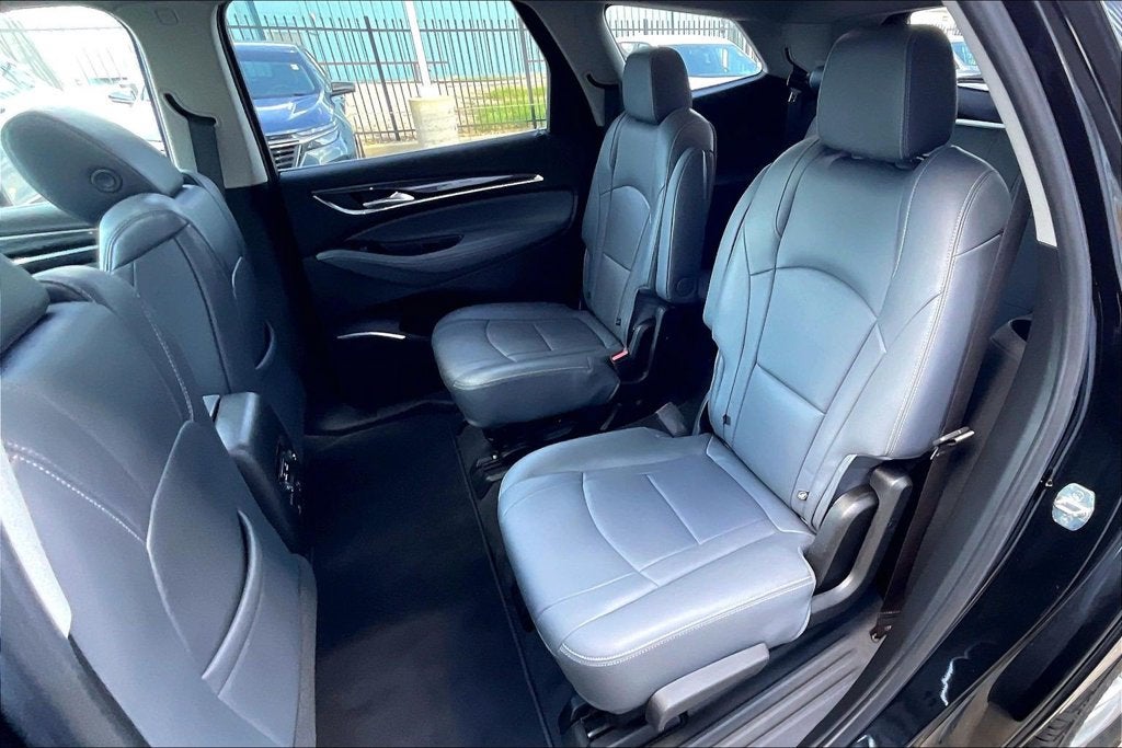 2020 Buick Enclave Essence
