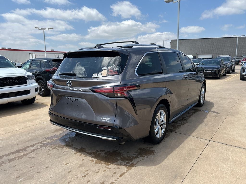 2021 Toyota Sienna Limited 7 Passenger