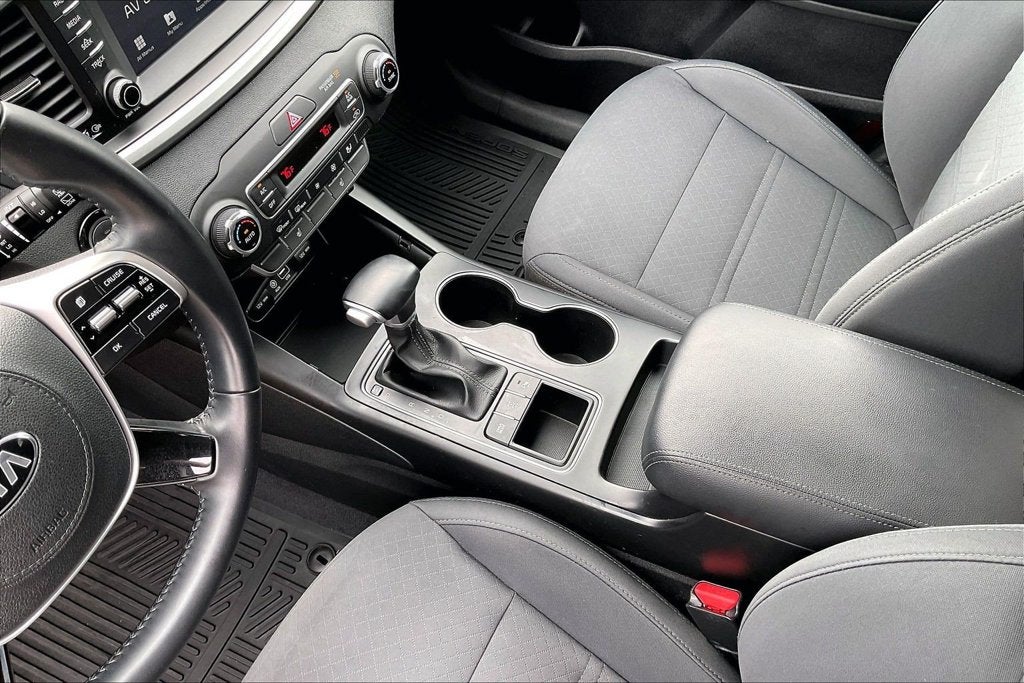 2020 Kia Sorento S