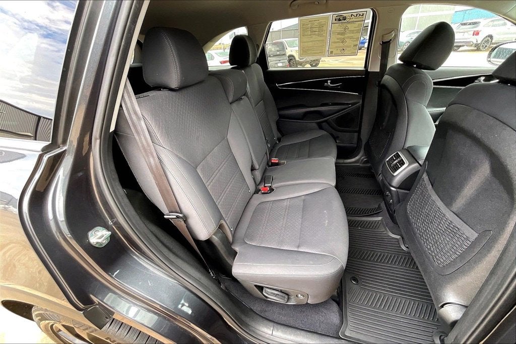 2020 Kia Sorento S