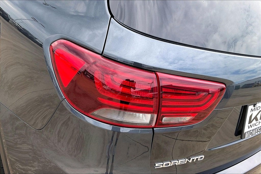 2020 Kia Sorento S