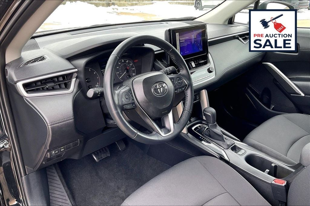 2025 Toyota Corolla Cross LE