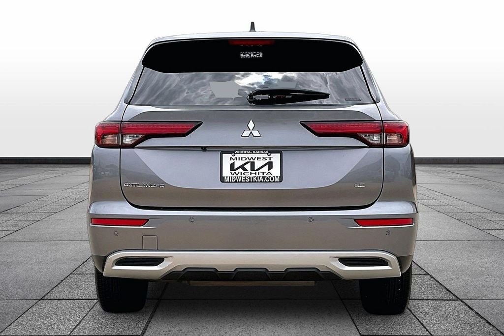 2022 Mitsubishi Outlander SE