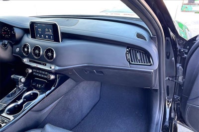 2021 Kia Stinger GT-Line