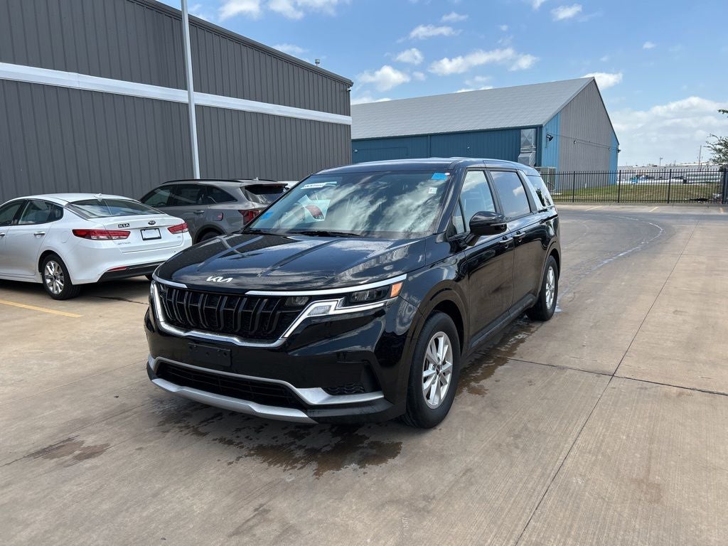 2024 Kia Carnival LX