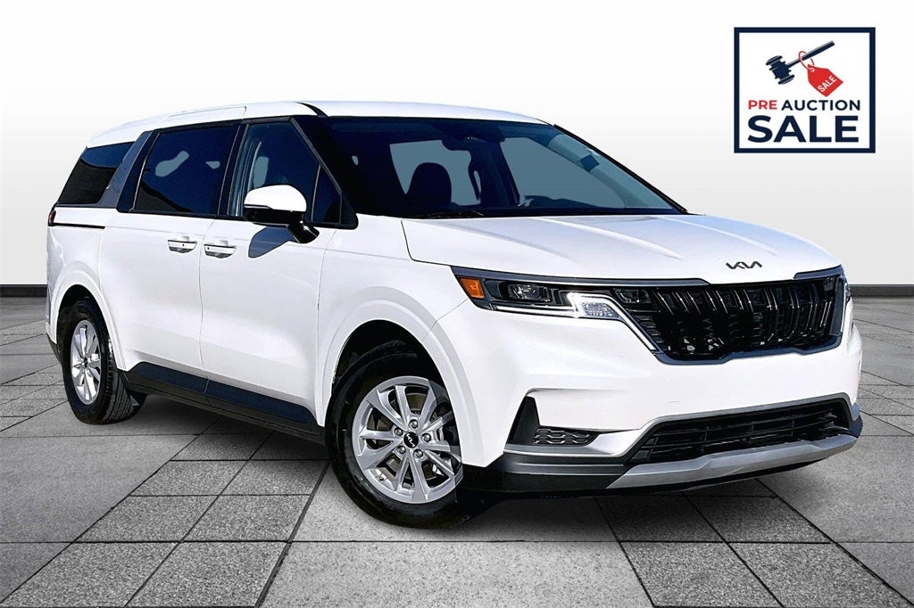 2024 Kia Carnival LX