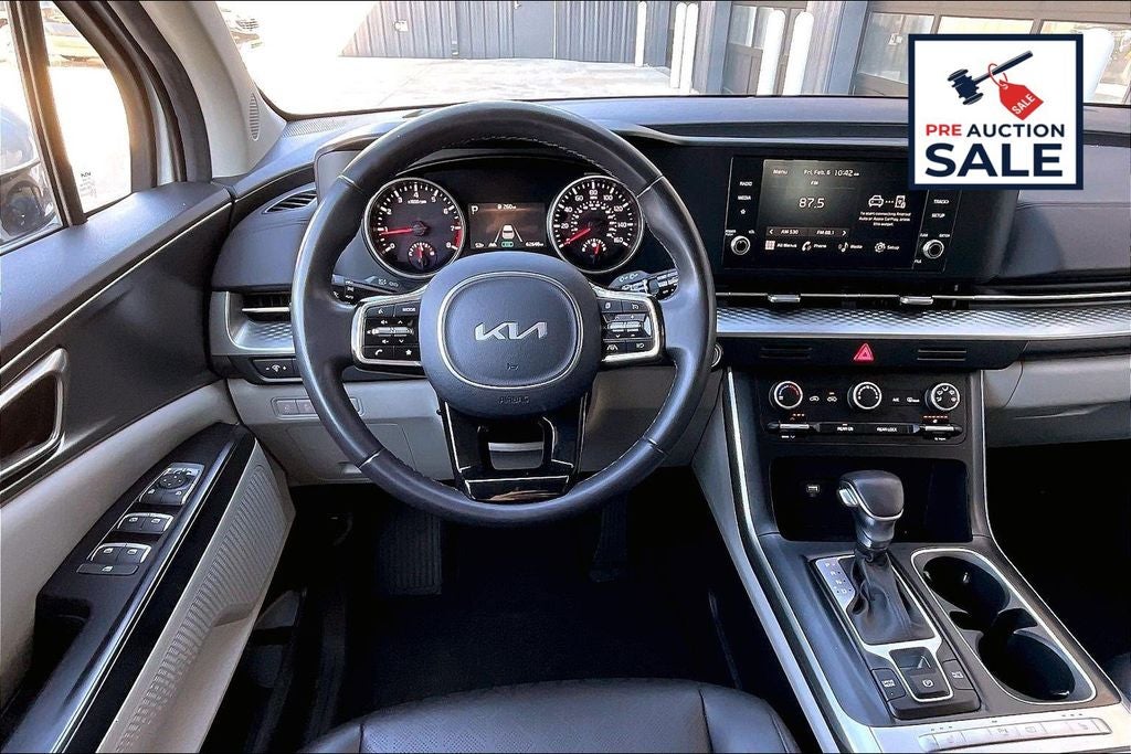 2024 Kia Carnival LX