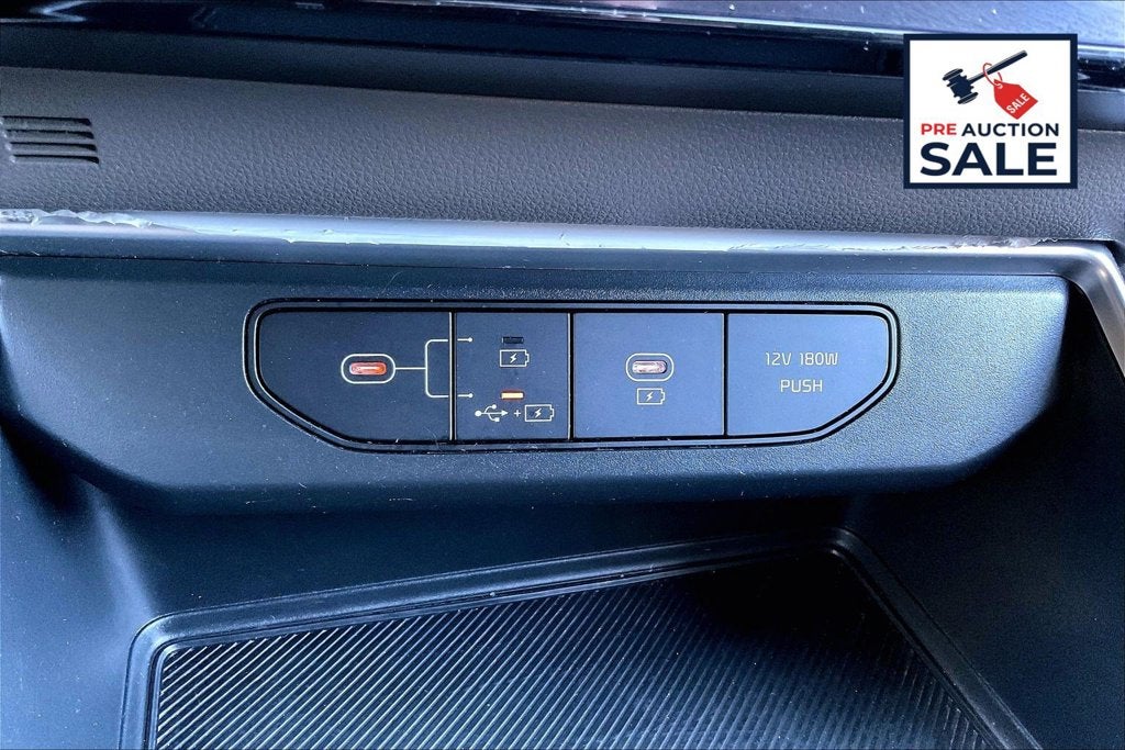 2025 Kia Carnival LXS