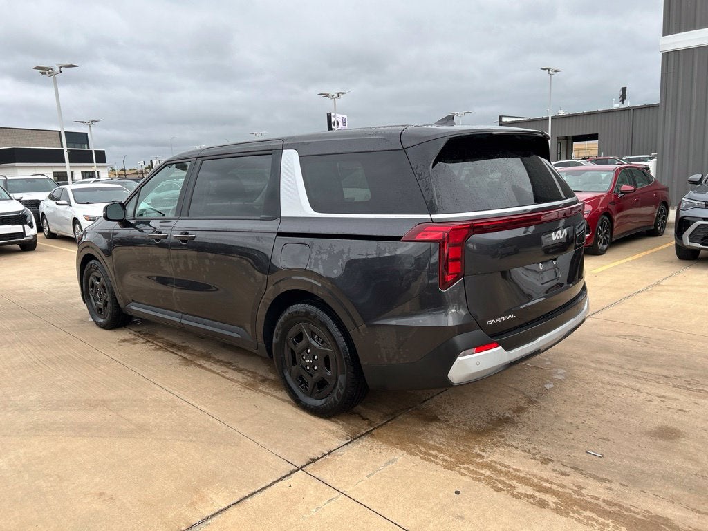 2025 Kia Carnival LXS