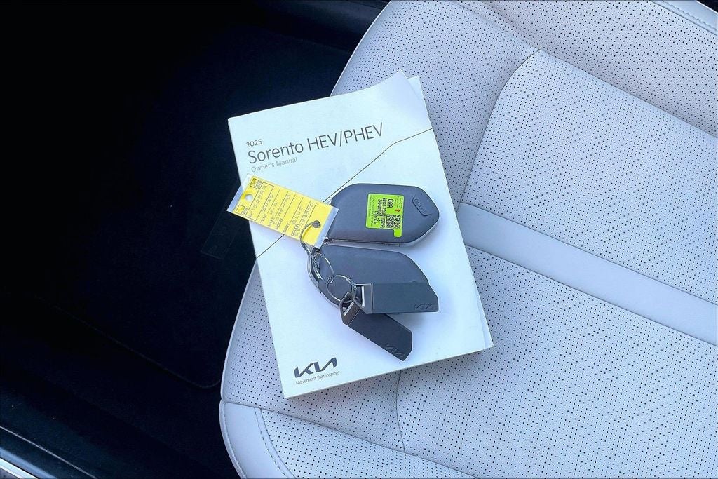 2025 Kia Sorento Plug-In Hybrid EX