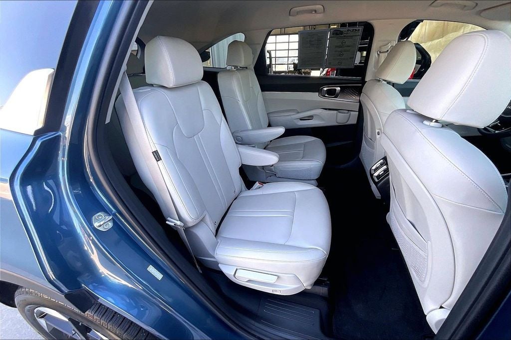 2025 Kia Sorento Plug-In Hybrid EX