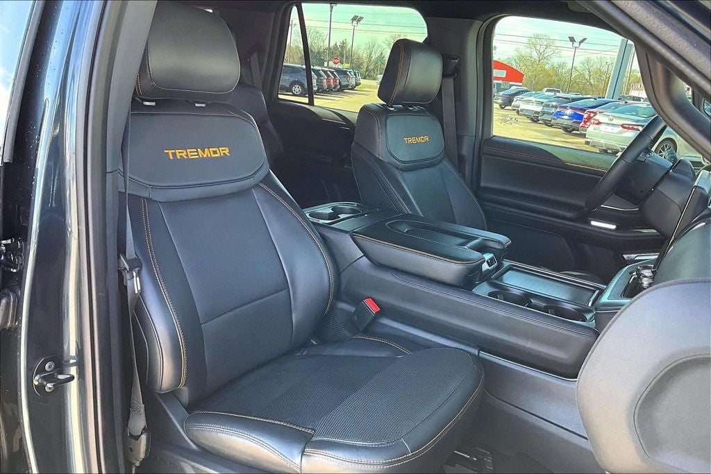 2025 Ford Expedition Tremor