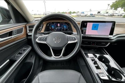 2024 Volkswagen Atlas 2.0T SE w/Technology