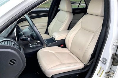 2018 Chrysler 300 Touring