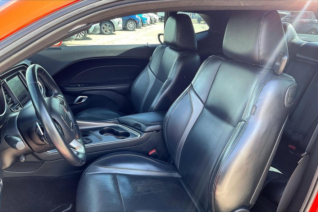 2017 Dodge Challenger SXT